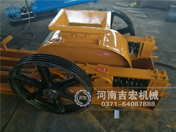 400×250石英砂破碎设备发往福建漳州