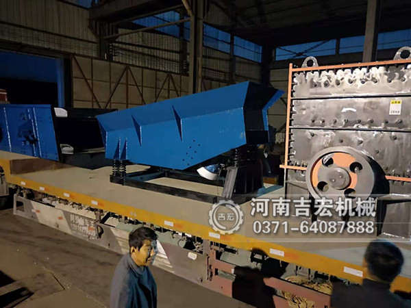 时产100吨箱式破碎机石料生产线设备发货